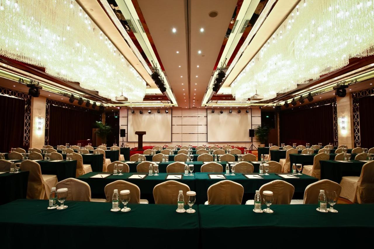 Celebrity Upper Class Hotel 成都 エクステリア 写真